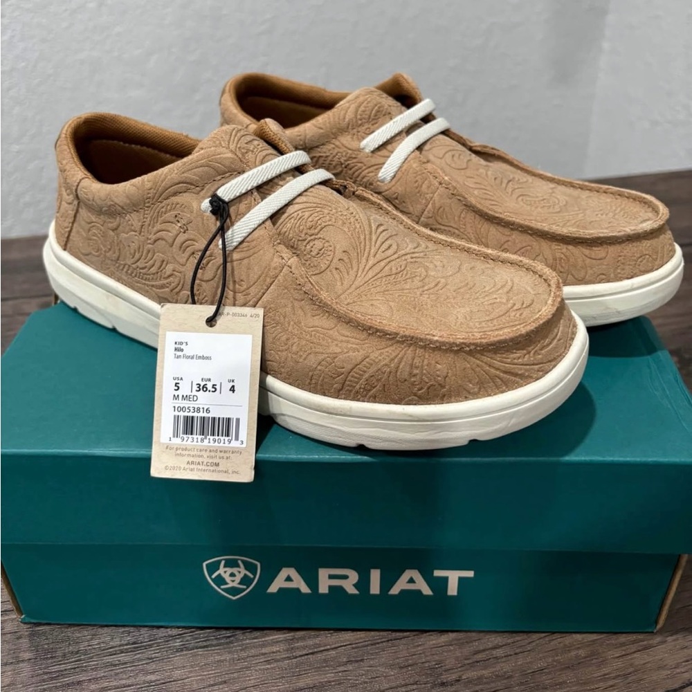 Ariat women’s Embossed Tan Loafers
